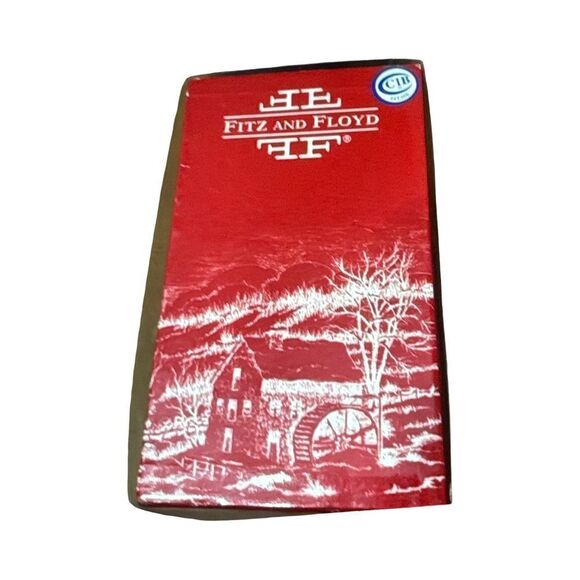 FITZ AND FLOYD SALT AND PEPPER SHAKERS. - Picture 3 of 3